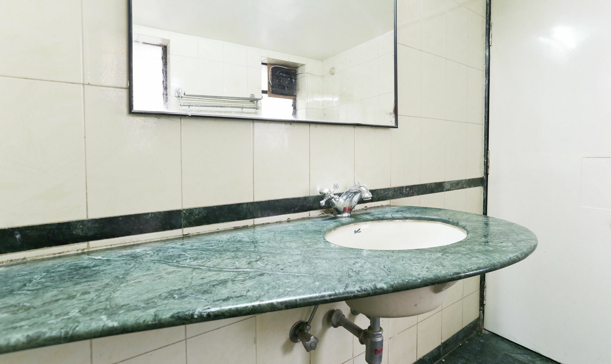Itsy Hotels Hill View Ex Pune Dış mekan fotoğraf