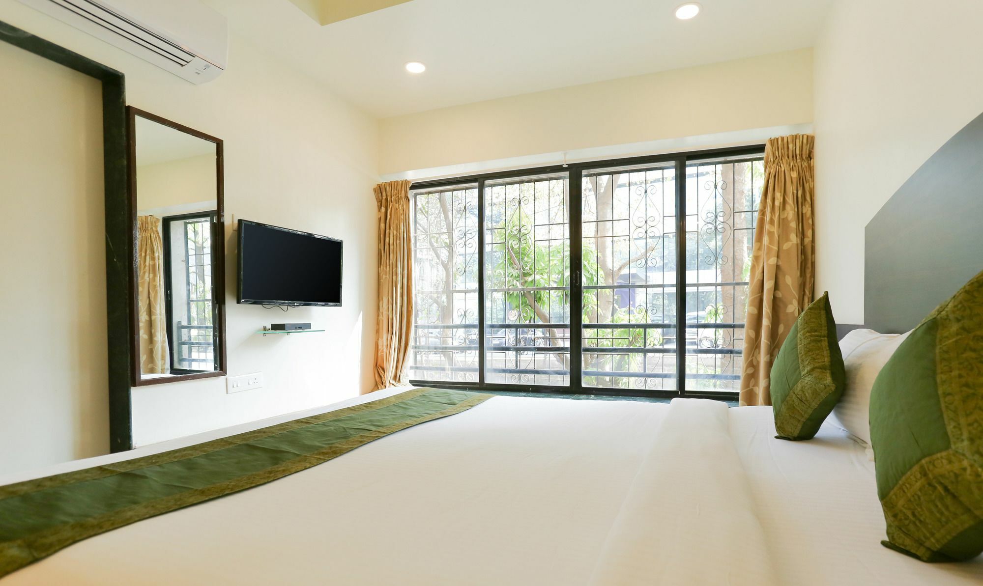 Itsy Hotels Hill View Ex Pune Dış mekan fotoğraf